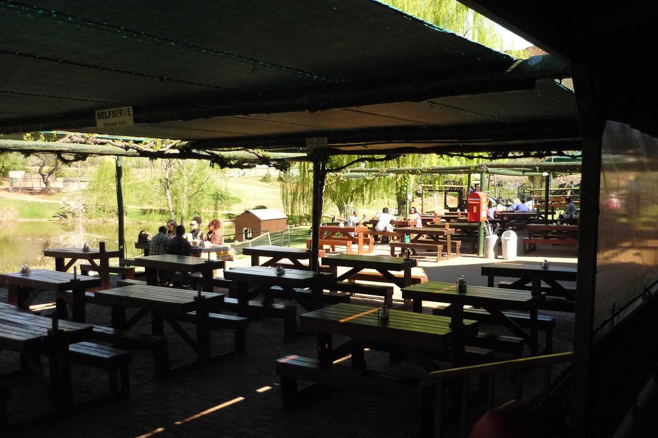 Wilgewandel Holiday Farm & Day Restaurant オーツホーン エクステリア 写真